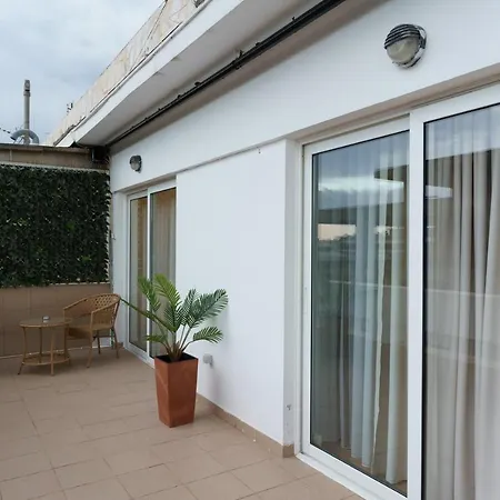 Graffitisuites#cactus Apartman